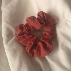 pink lululemon scrunchie